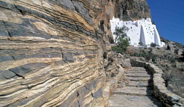 Εθελοντική ιατρική παρέμβαση στην Αμοργό