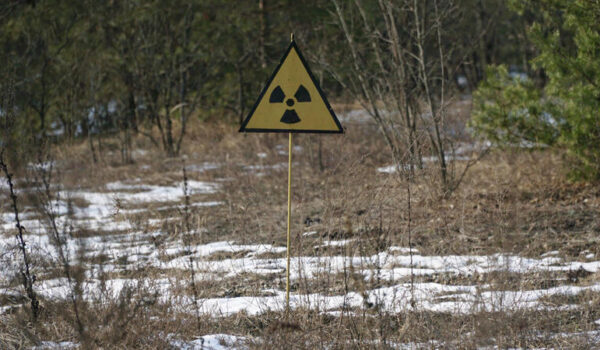Η Greenpeace προειδοποιεί: 40 χρόνια μετά το ατύχημα του Τσερνόμπιλ, η πυρηνική ενέργεια είναι το ίδιο επικίνδυνη