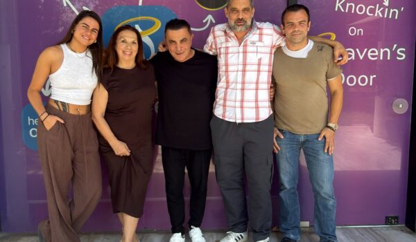 Ο Χάρης Ακριτίδης παρουσιάζει το νέο του τραγούδι με την υπογραφή του αείμνηστου Σπύρου Γιατρά